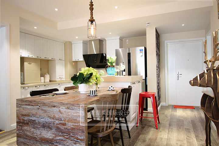 餐厅厨房装修实景