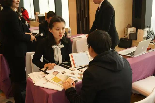 无锡紫苹果装饰